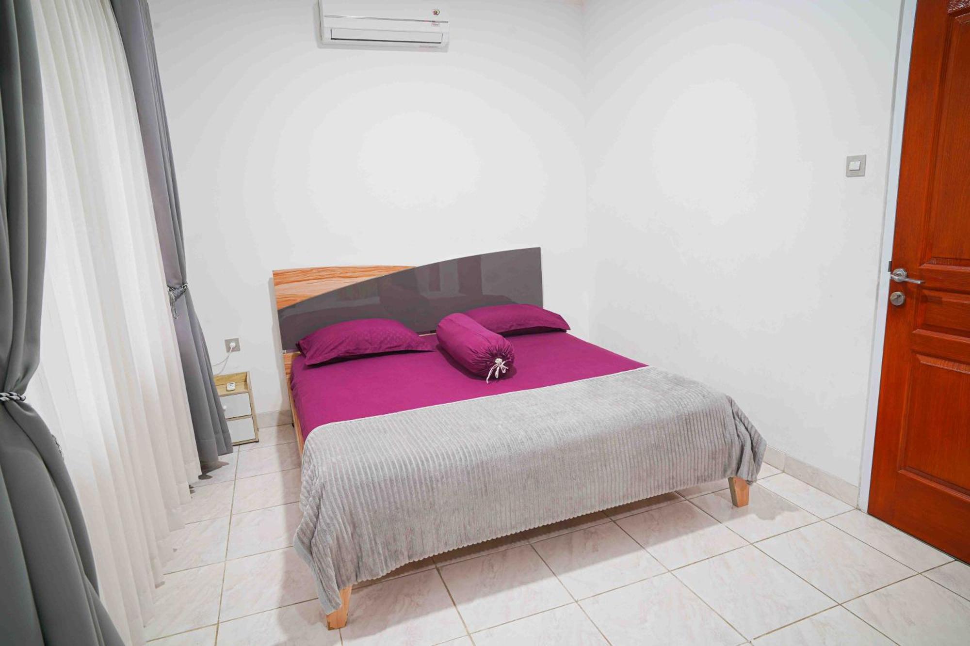 Schones Haus Private Pool & Netflix By Grorental Bandung Esterno foto