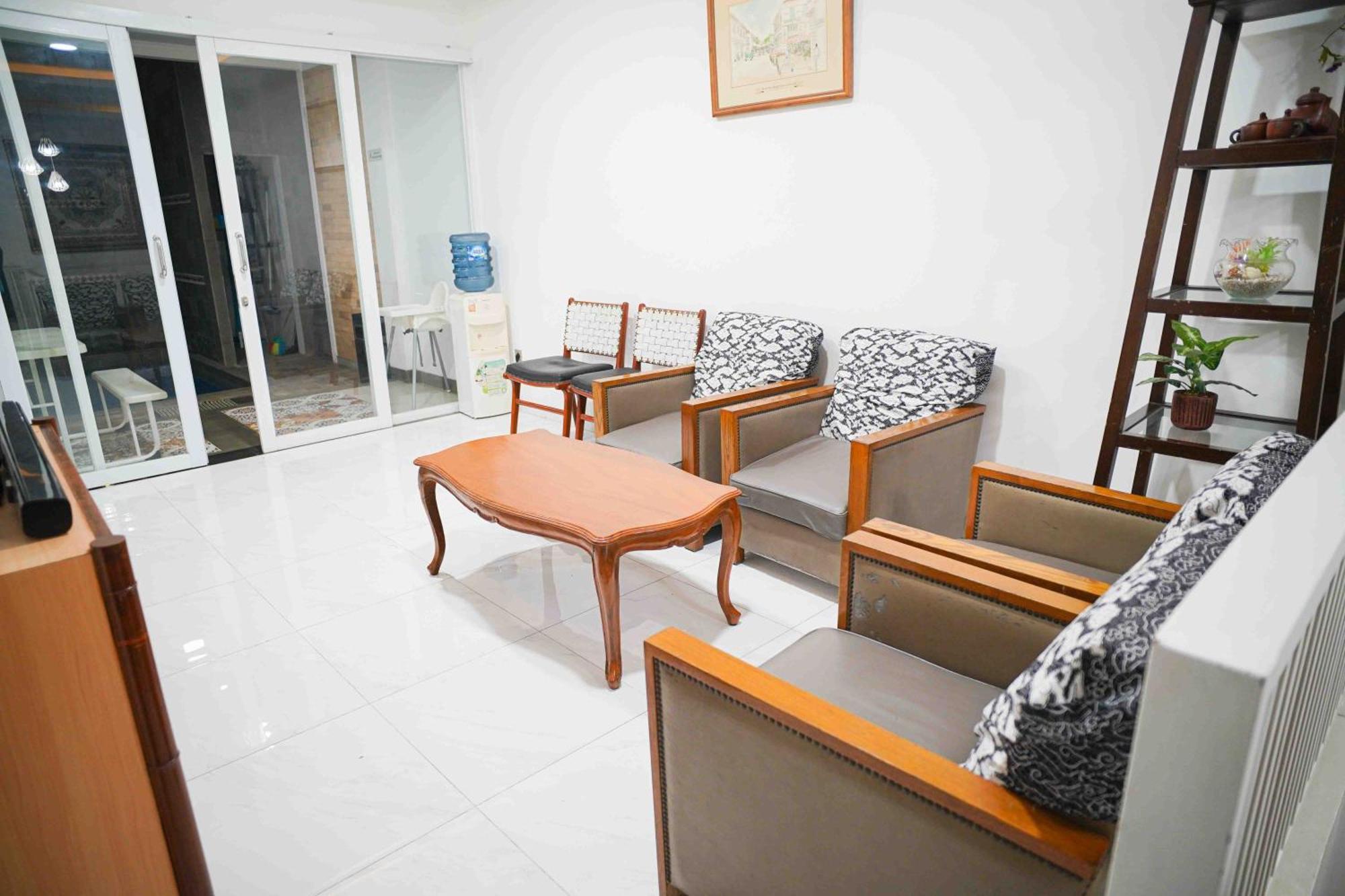 Schones Haus Private Pool & Netflix By Grorental Bandung Esterno foto